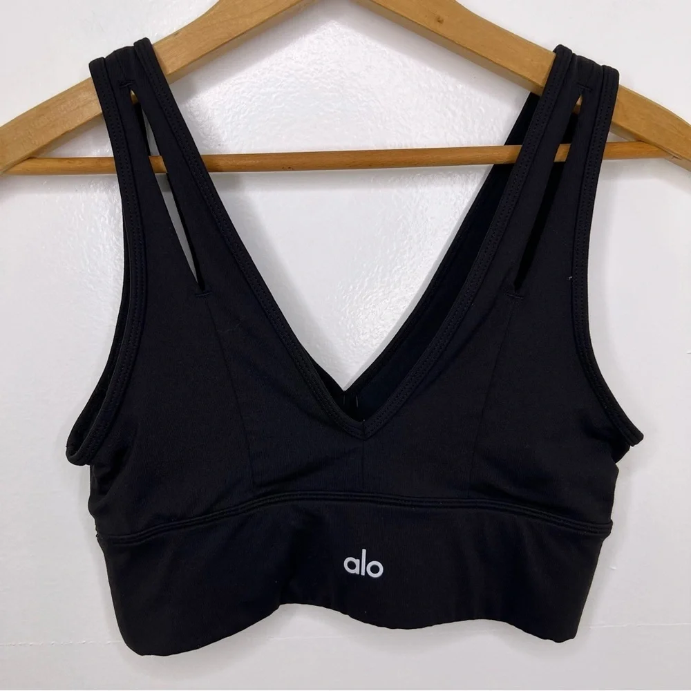 ALO Black United Long Sports Bra